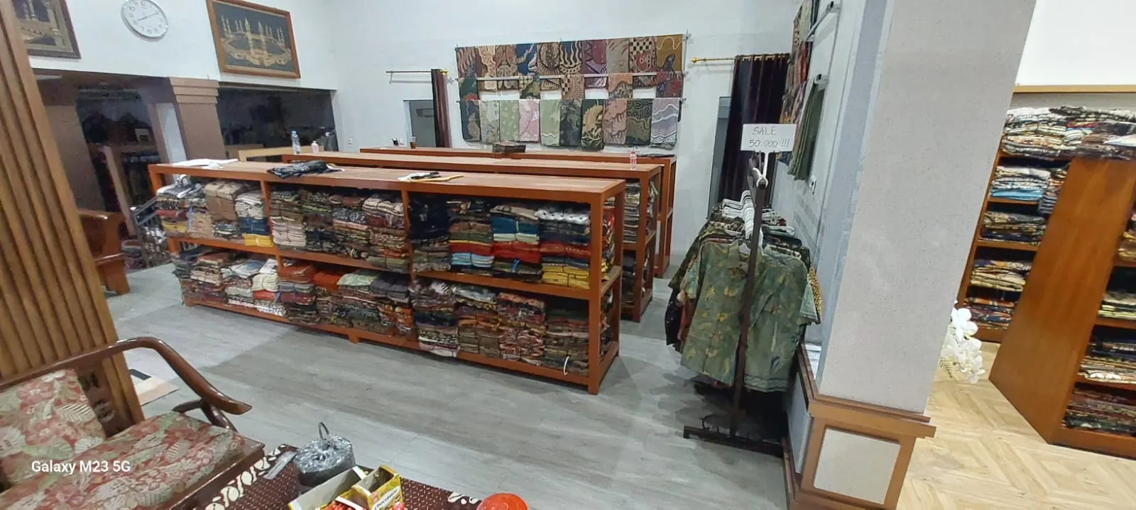 Proses canting batik tradisional
